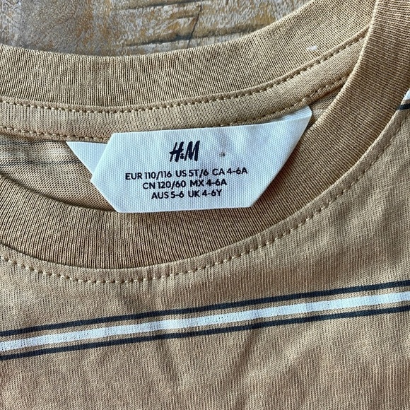 NWOT H&M boys tee size 5t/6 - Picture 4 of 4